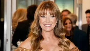 Actress Jane Seymour smiling radiantly on the red carpet at age 75 showcasing her natural aging beauty.