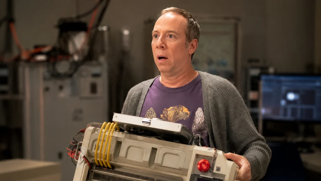 Kevin Sussman as Stuart Bloom alongside Brian Posehn and Lauren Lapkus in Stuart Fails to Save the Universe.